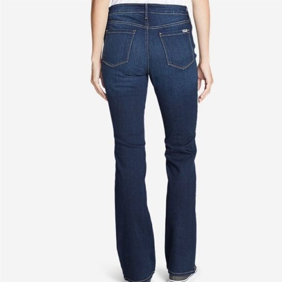 EDDIE Bauer dark wash Slightly Curvy Boot Cut specially dyed jeans size 2. - Picture 5 of 7